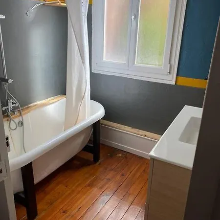 Grand 3 Chambres Avec Patio