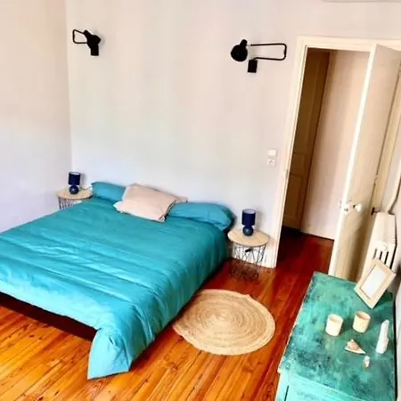 Grand 3 Chambres Avec Patio Apartmán